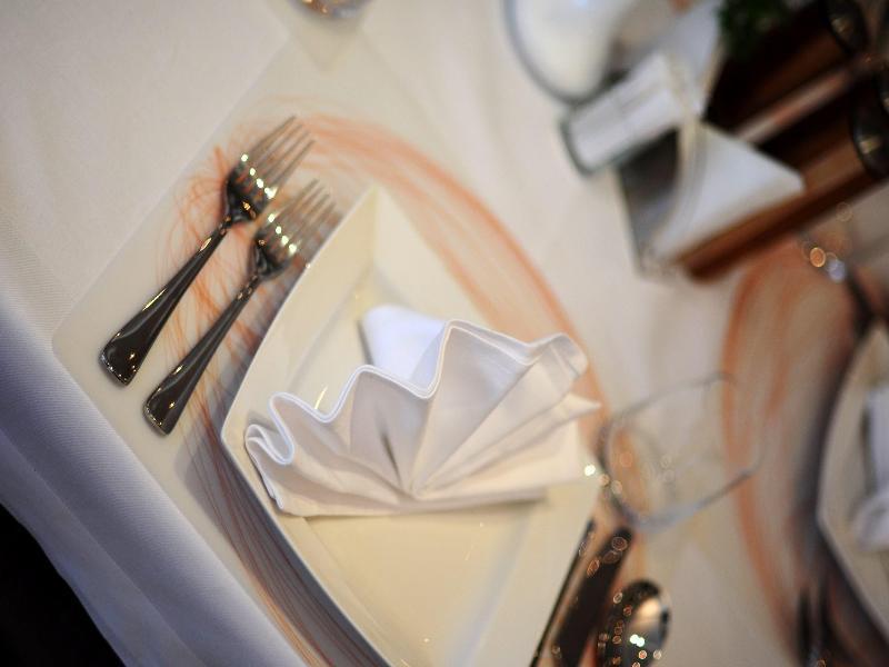 Hotel Doubletree By Hilton Chimkent Extérieur photo