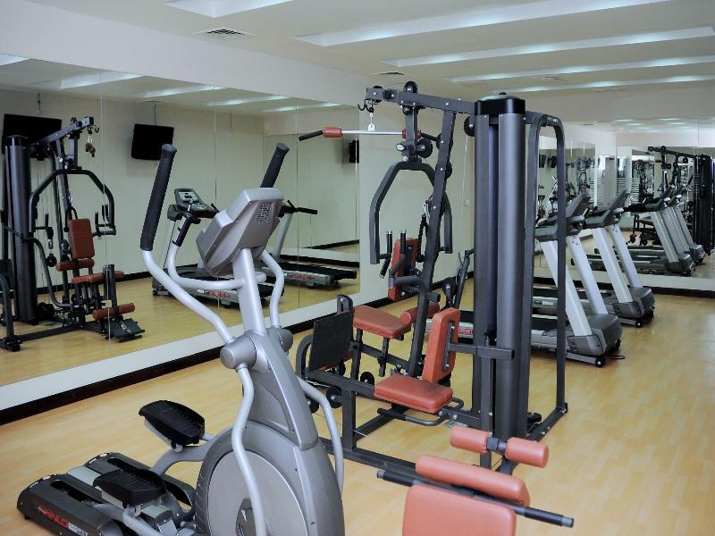 Hotel Doubletree By Hilton Chimkent Extérieur photo
