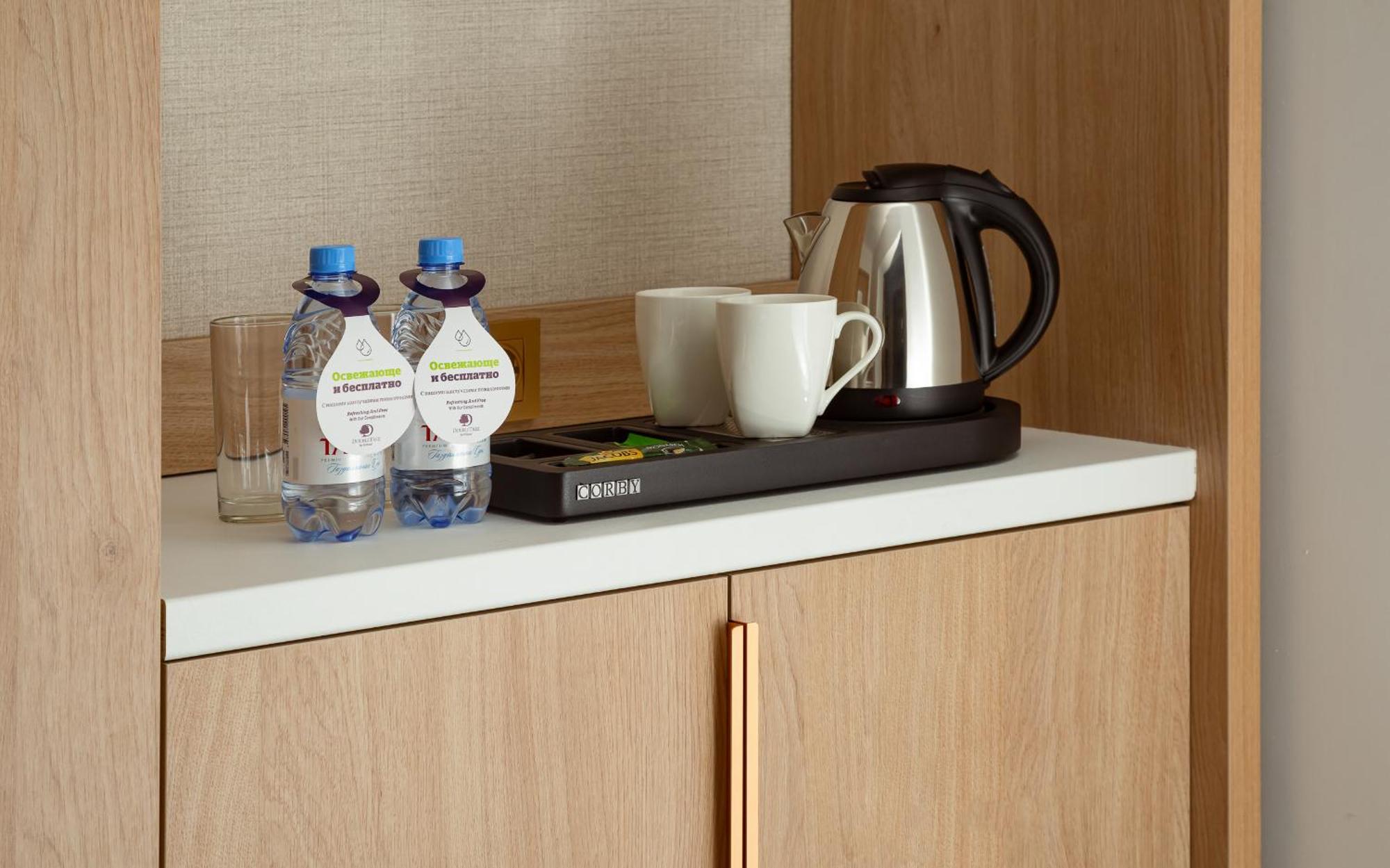 Hotel Doubletree By Hilton Chimkent Extérieur photo