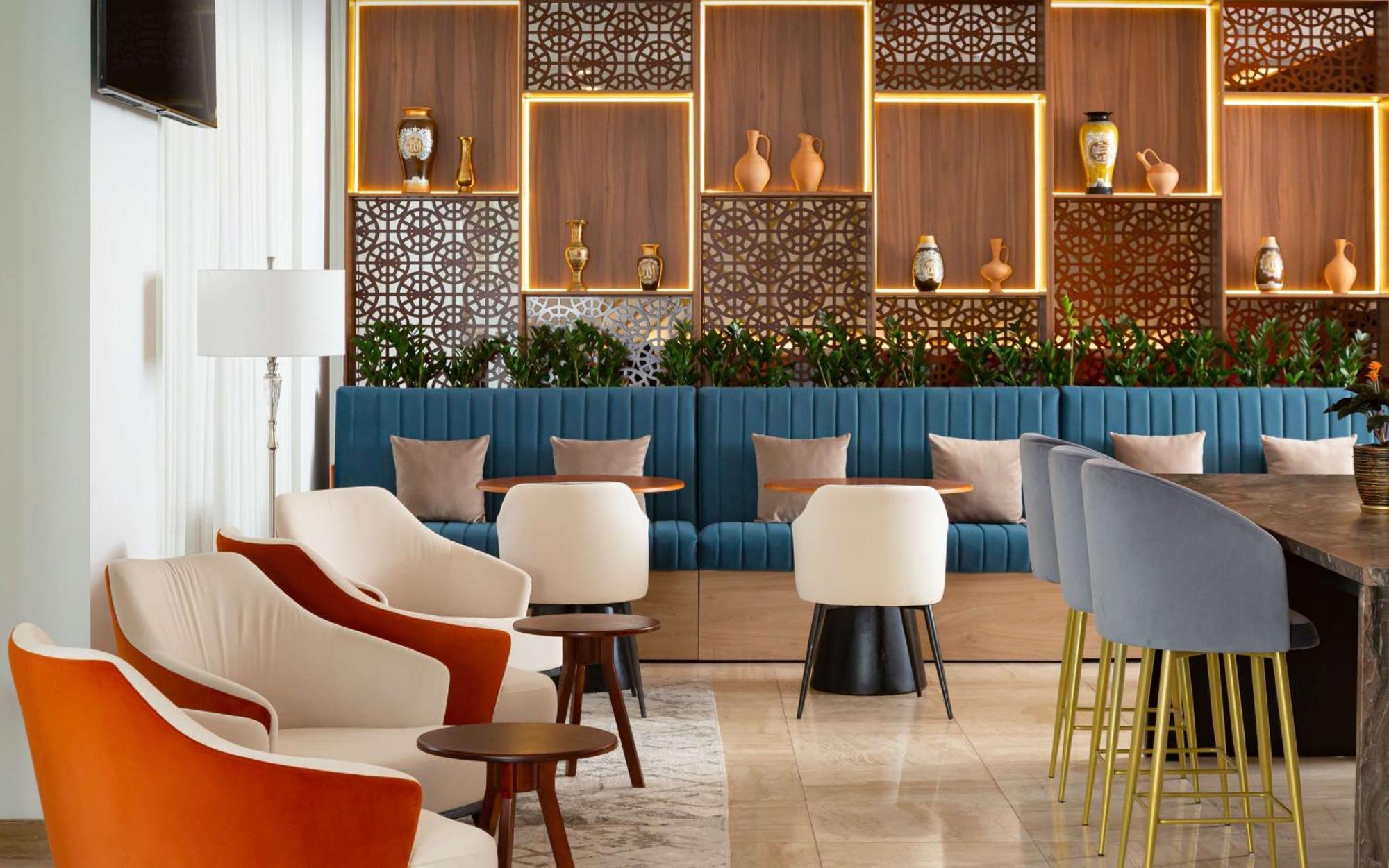 Hotel Doubletree By Hilton Chimkent Extérieur photo